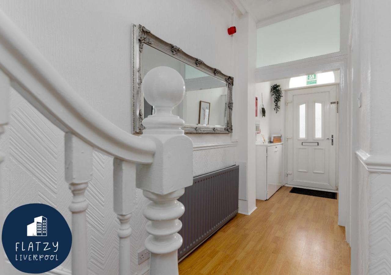 Flatzy - 6 Bed Oasis Close To Football Stadiums Liverpool Eksteriør bilde