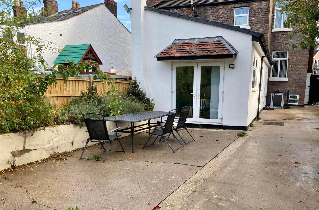 Flatzy - 6 Bed Oasis Close To Football Stadiums Liverpool Eksteriør bilde